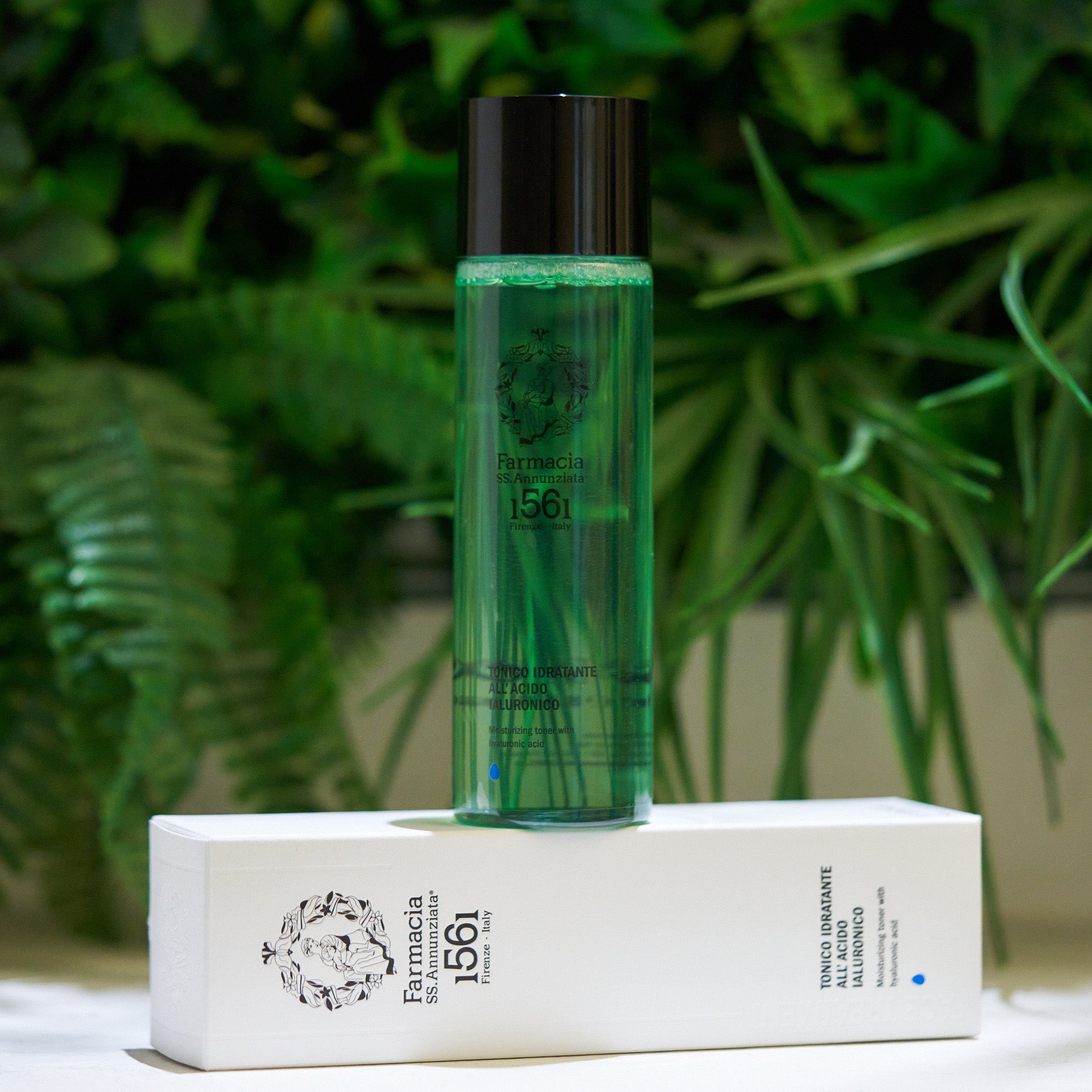 Tonico idratante viso all'acido ialuronico