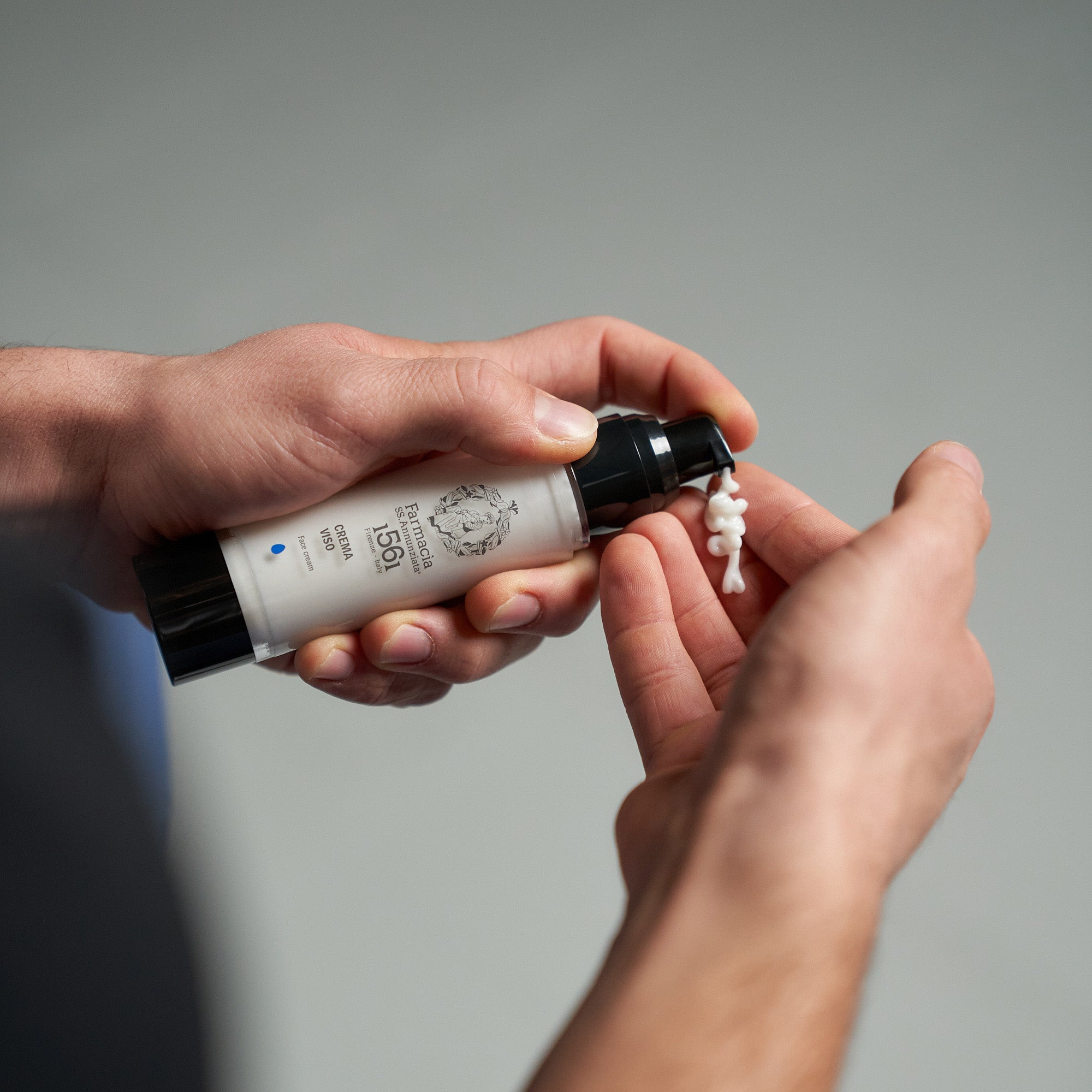 Crema viso antirughe uomo con acido ialuronico