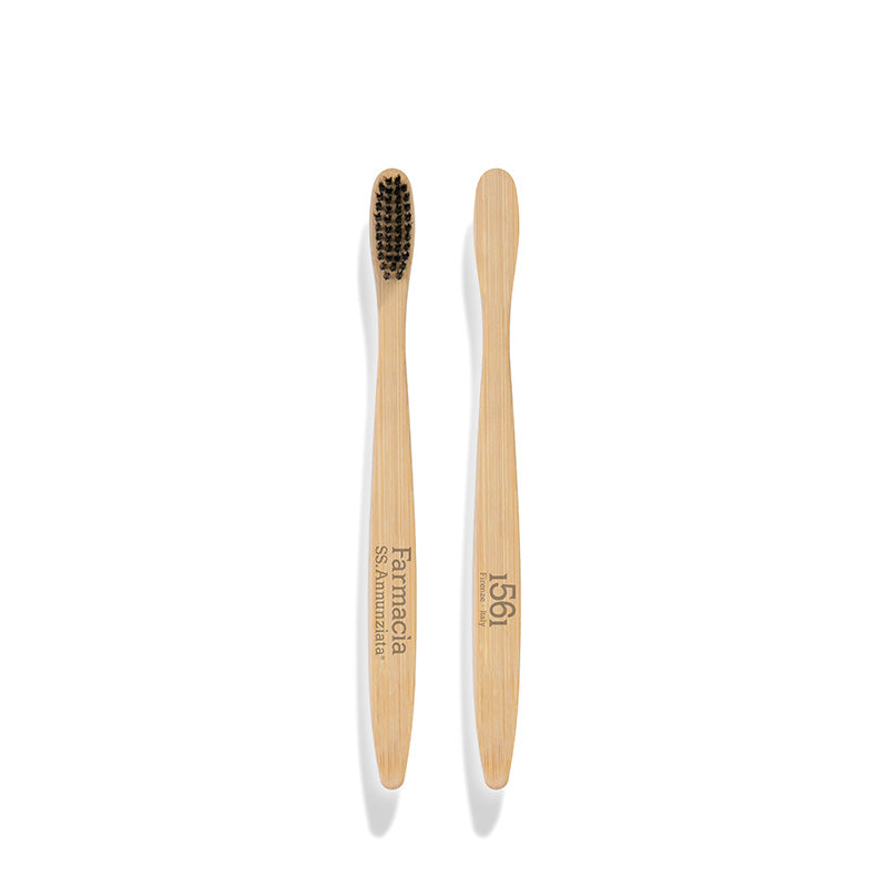 Spazzolino in bamboo da denti